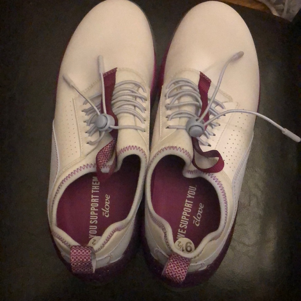 Clove Sneakers Woman’s 9.5 Mens 8